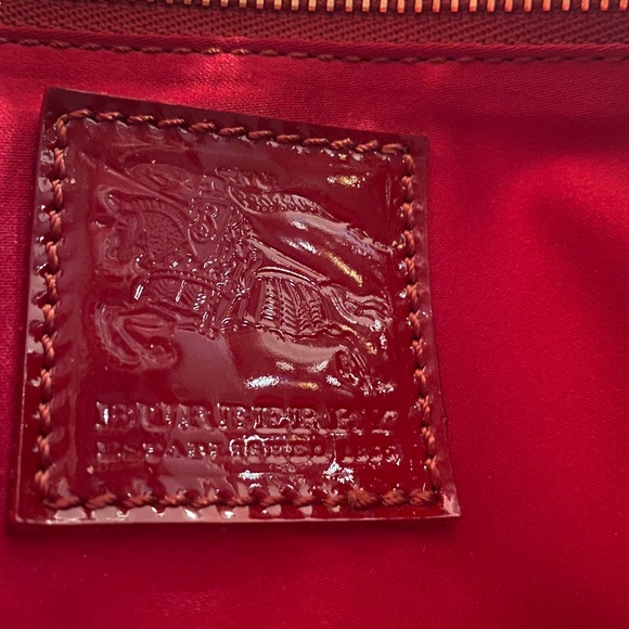 Burberry patent leather Burgundy handbag - Picture 7 of 17
